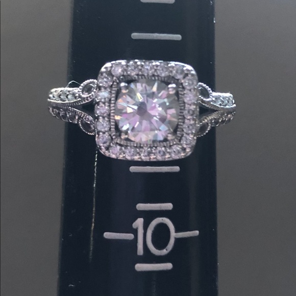 QVC Vintage style sterling silver CZ ring - Picture 1 of 7